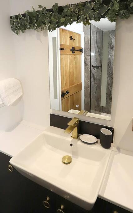 Spinners Cottage - Central Kirkby Lonsdale Retreat Esterno foto